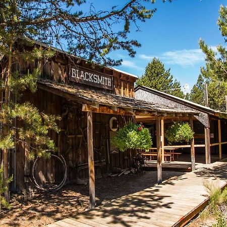 Bend-Sunriver Camping Resort 24 Ft. Yurt 16 Exteriör bild